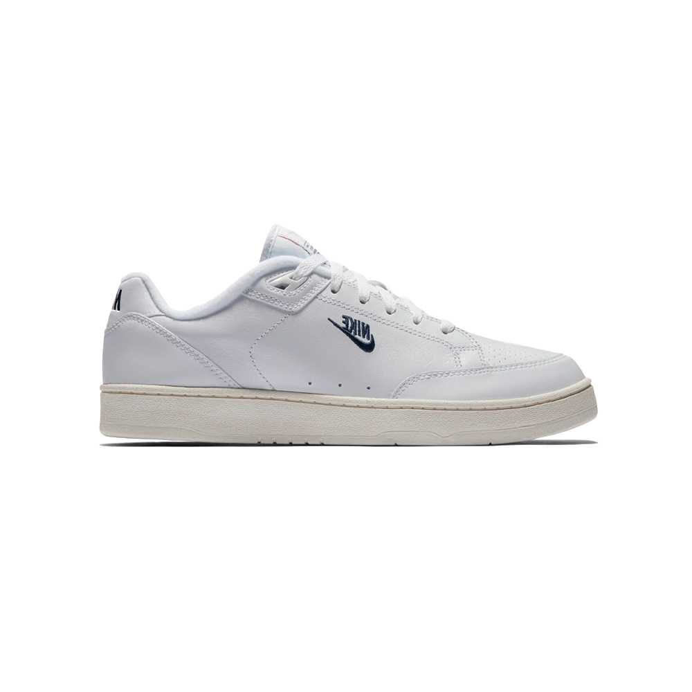 NIKE GRANDSTAND II