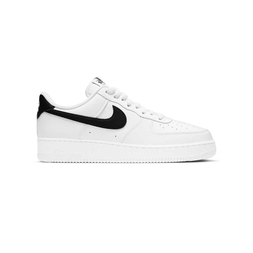 NIKE AIR FORCE 1 '07