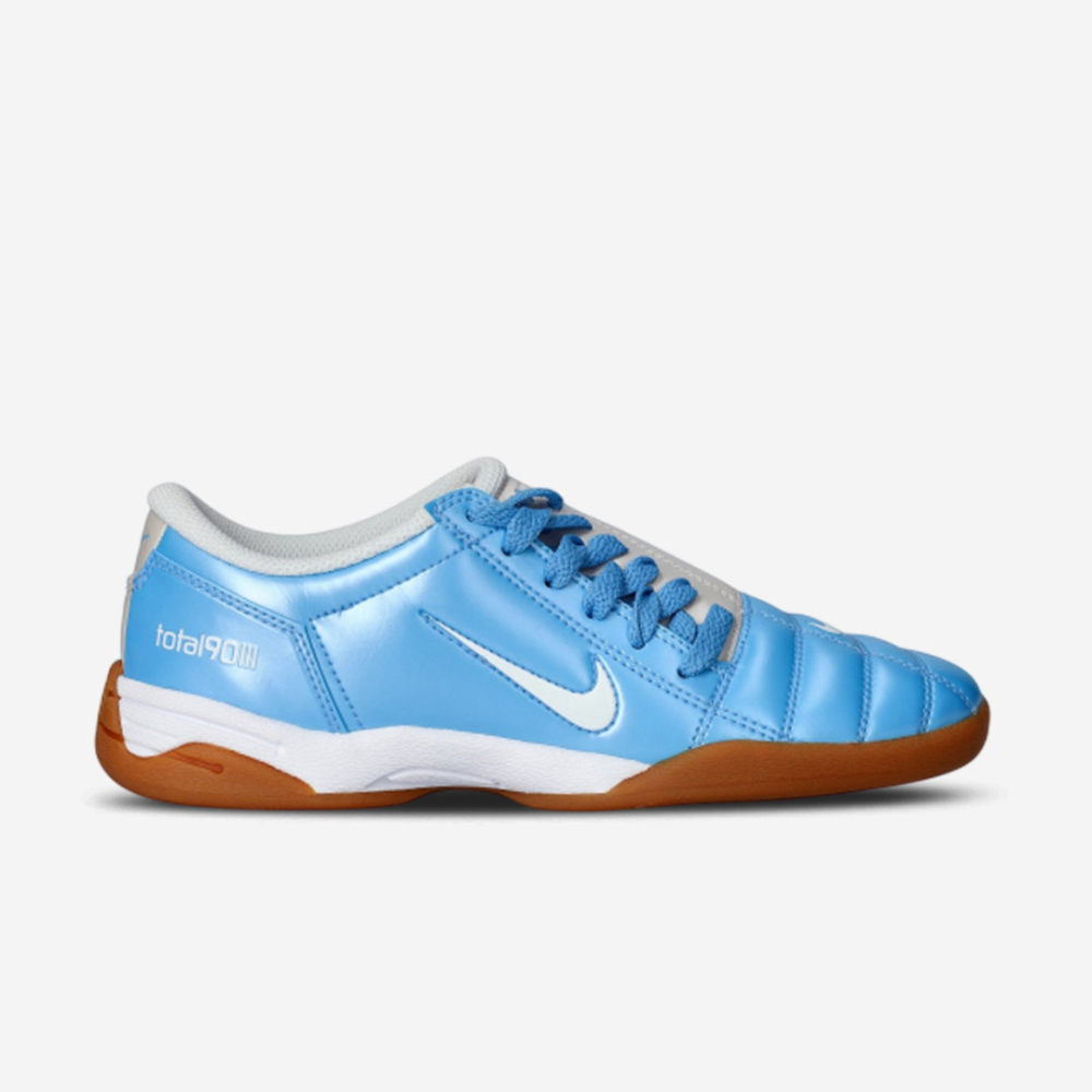 Nike Total 90