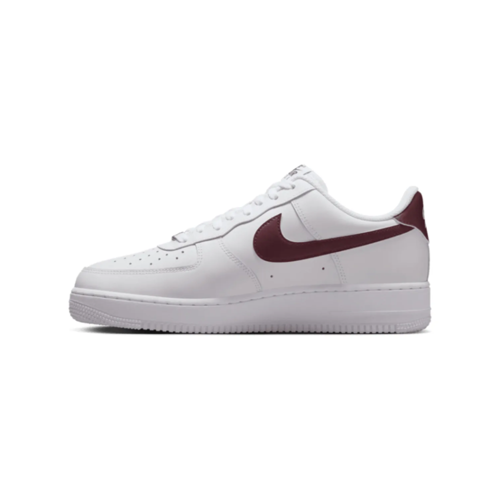 NIKE AIR FORCE 1 '07