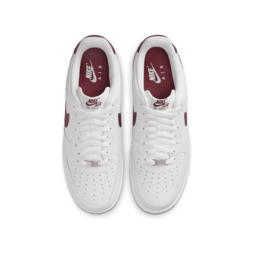 NIKE AIR FORCE 1 '07