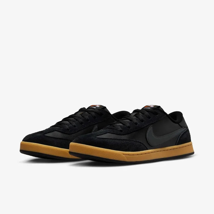 NIKE SB FC CLASSIC